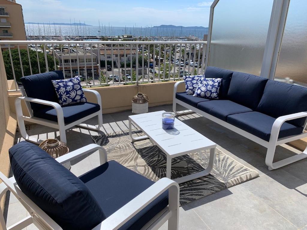 L'Effet Mer, Duplex Sur Le Port Avec Ses 2 Terrasses Vue Mer Hyères Exterior foto